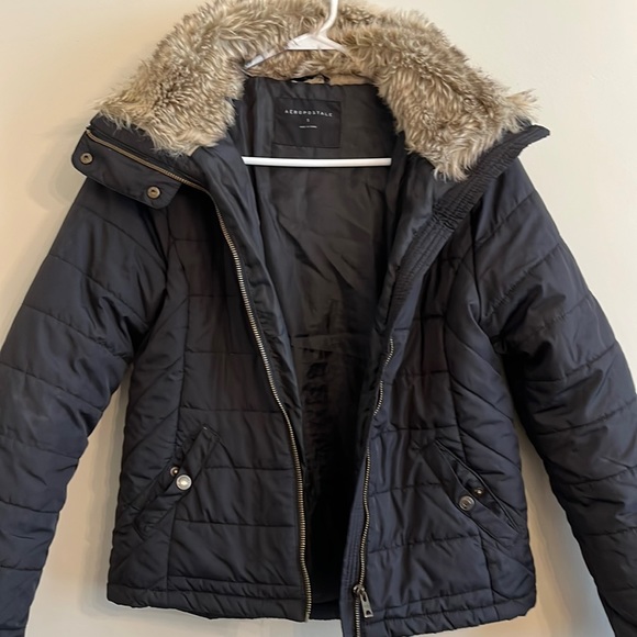 Aeropostale Other - EUC girls Aeropostale size small puffer with hood and fur collar